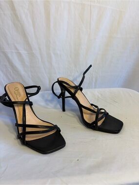 Olivia Miller Black Strappy Square-Toe Stiletto Sandals